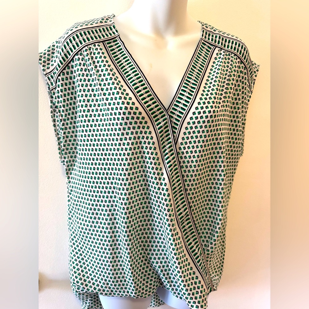 Max Studios Top Green short sleeve size M